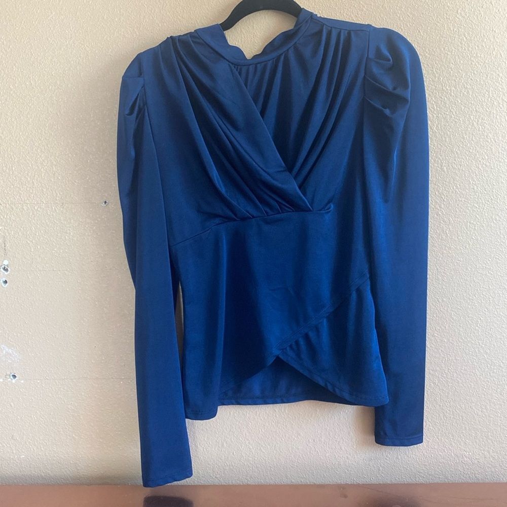 Mock neck, puff sleeve, tee, teal blue Small #mockneck #puffsleeve #tealblue